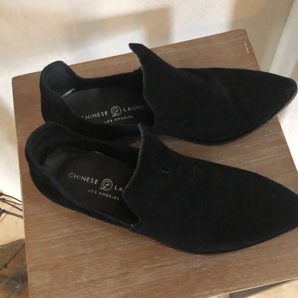 Chinese Laundry suede booties